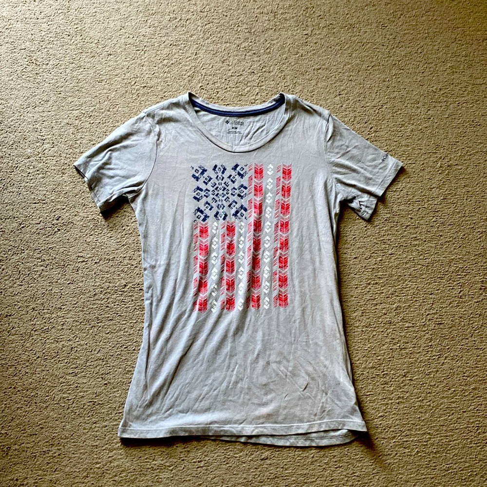 Columbia Women M T-Shirt